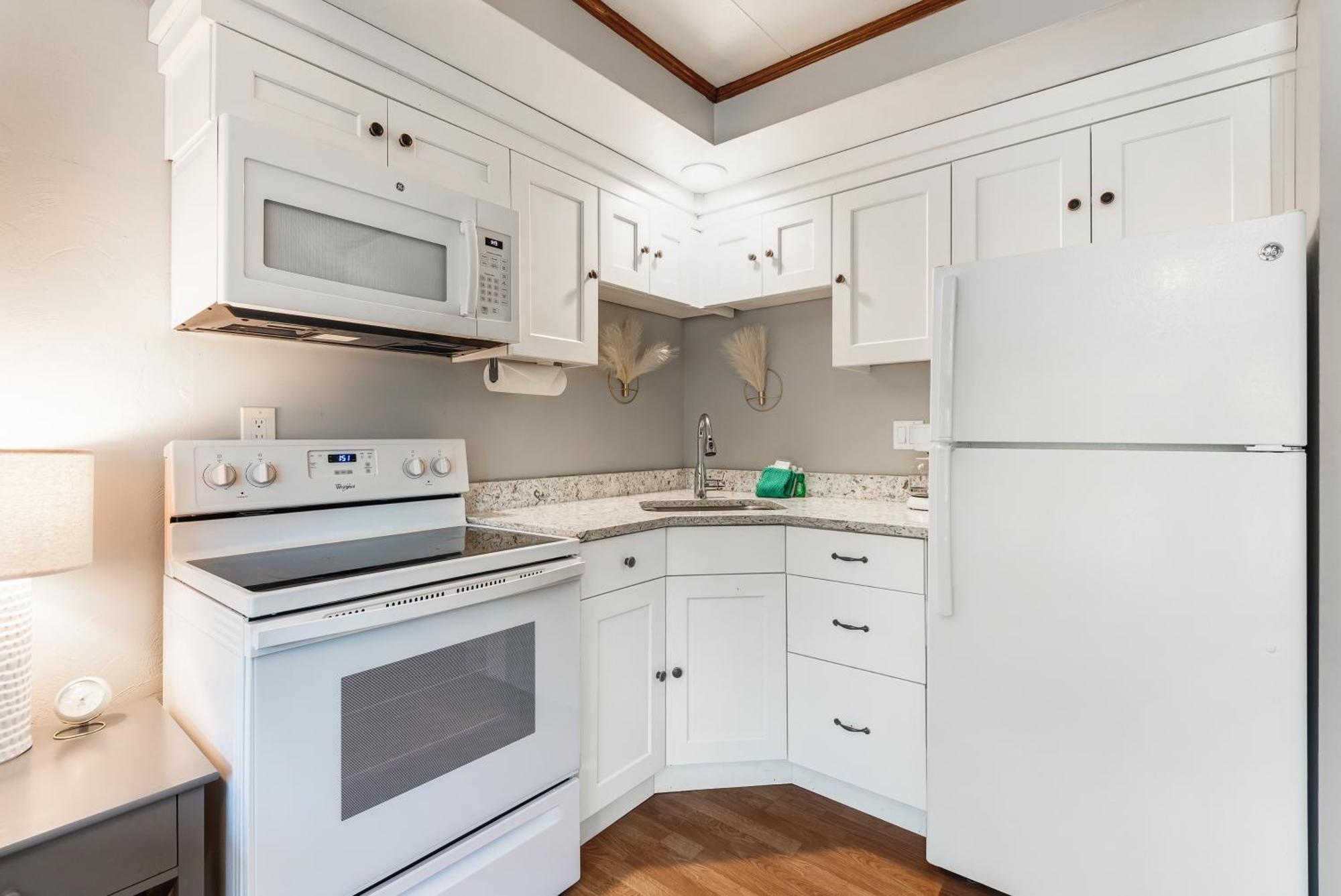 Bend Riverside Condos Near Downtown Бенд Стая снимка