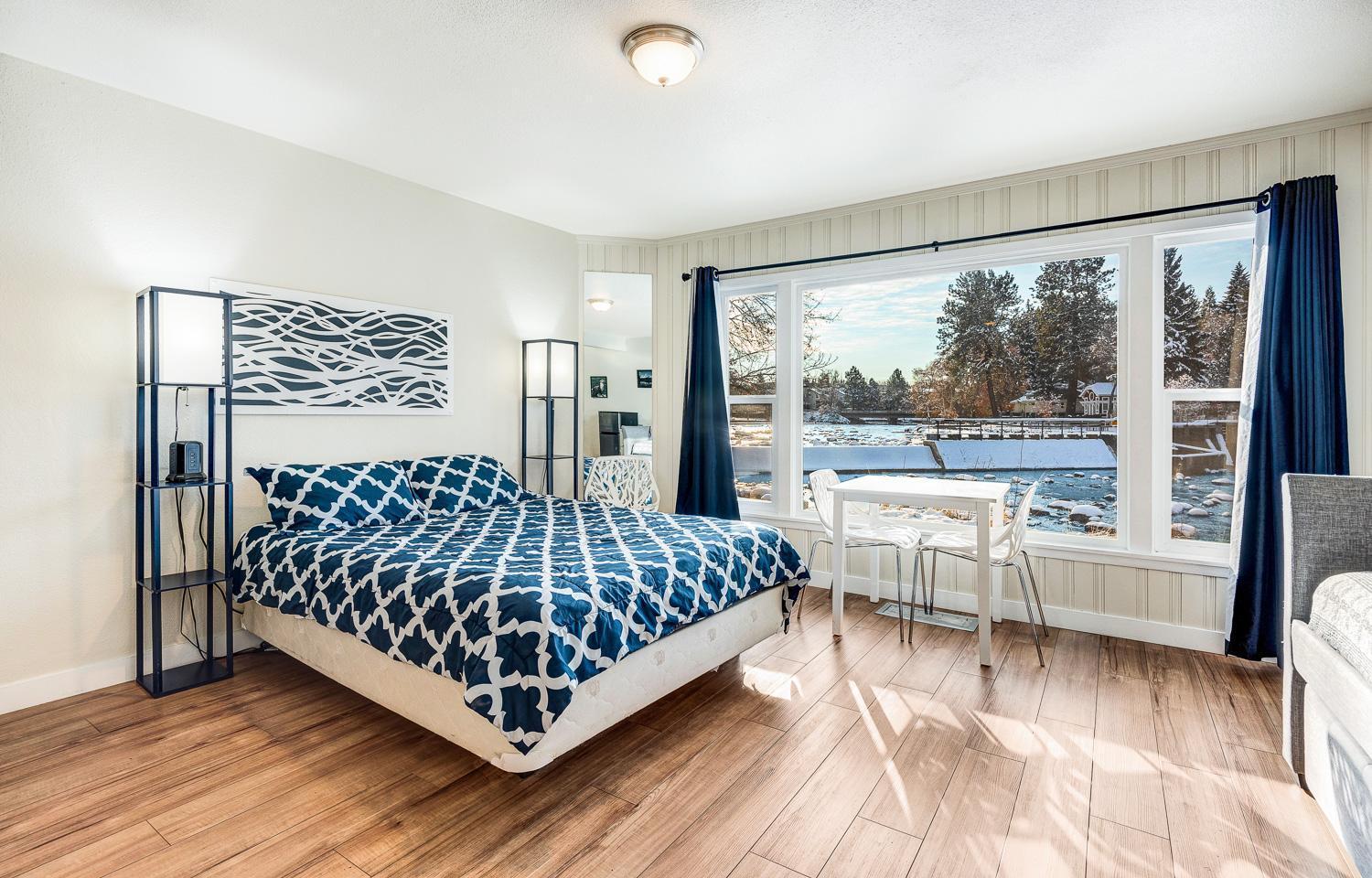 Bend Riverside Condos Near Downtown Бенд Стая снимка